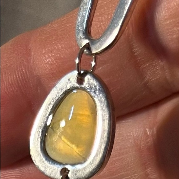 Pair cream and bright chrome drop earrings Lia Sophia - Picture 2 of 4